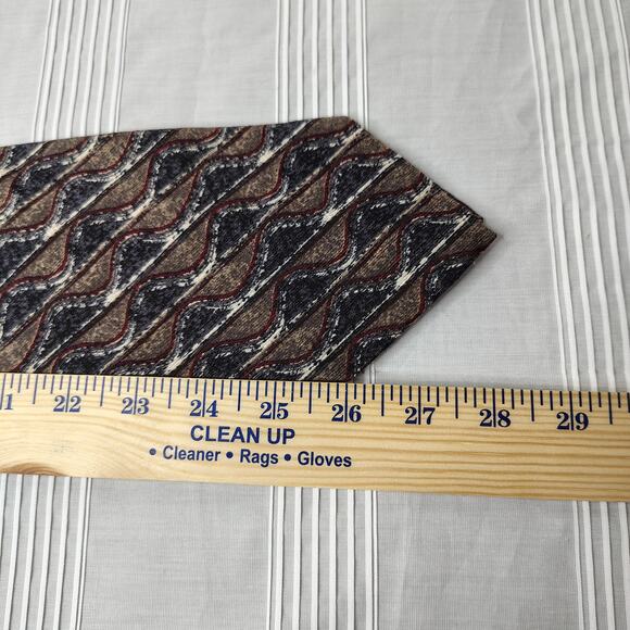 Evan Picone 100% Silk Mens Tie Necktie Blue Brown Geometric Waves Classic Length - Picture 8 of 8